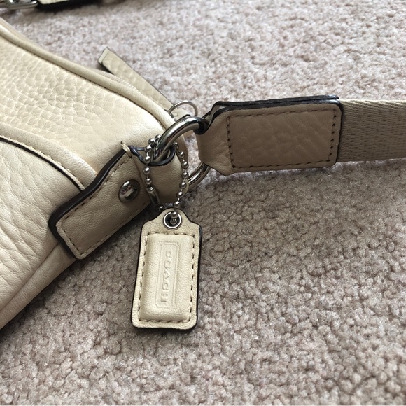 Vintage Coach Crossbody Purse - Picture 8 of 12